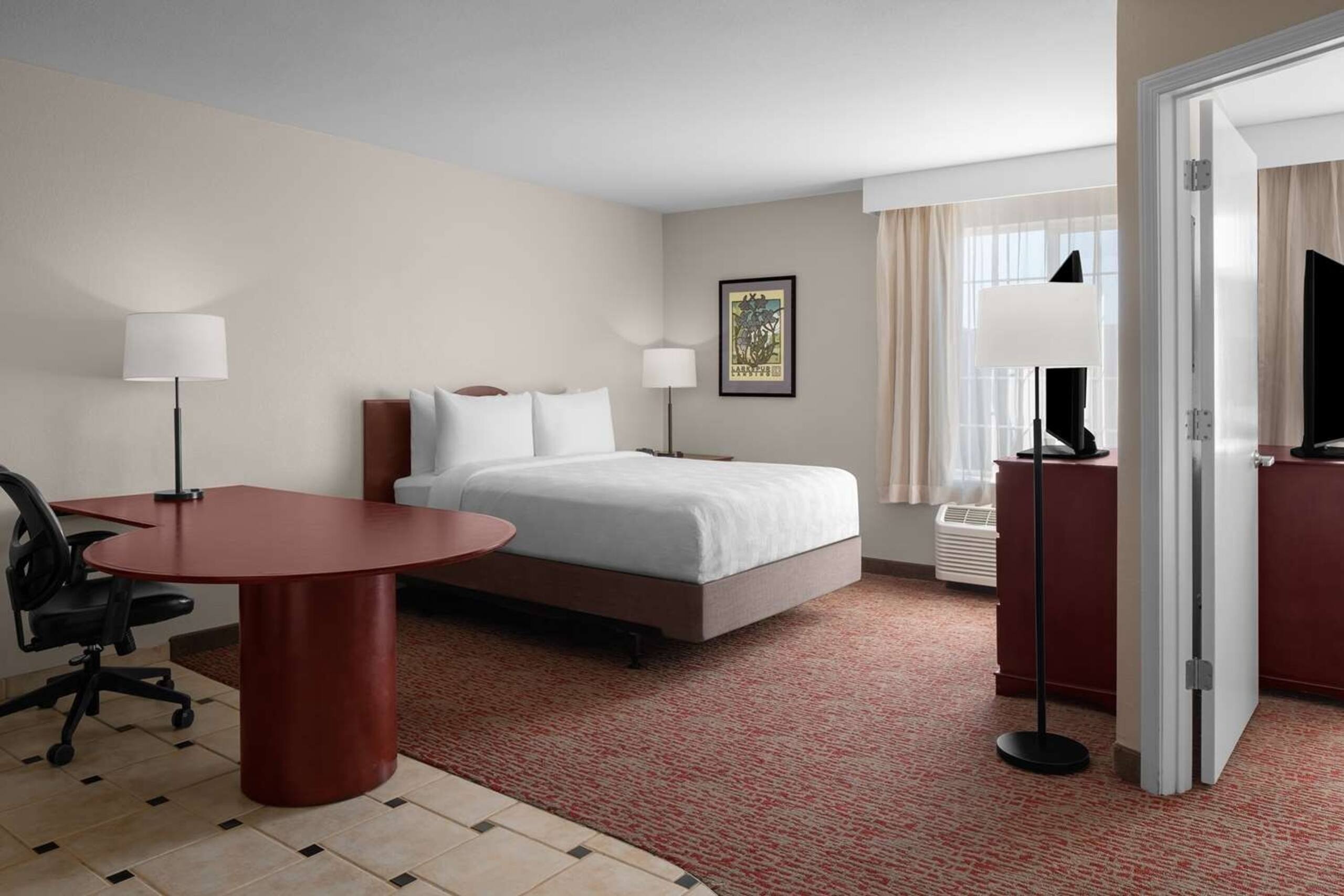 3 Hotel Rooms Near CSU Sacramento & Raging Waters - Photo 5