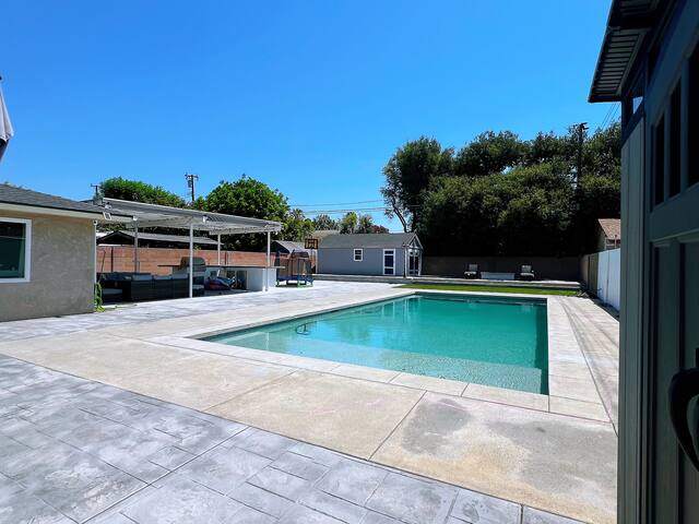 Relaxing Getaway 3BR Home w/Pool • Fire Pit • BBQ