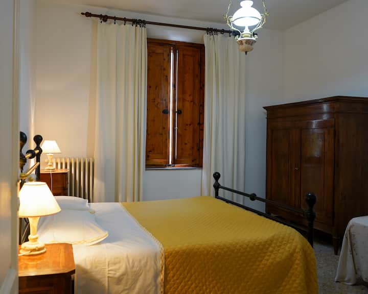 غرفة النوم 1