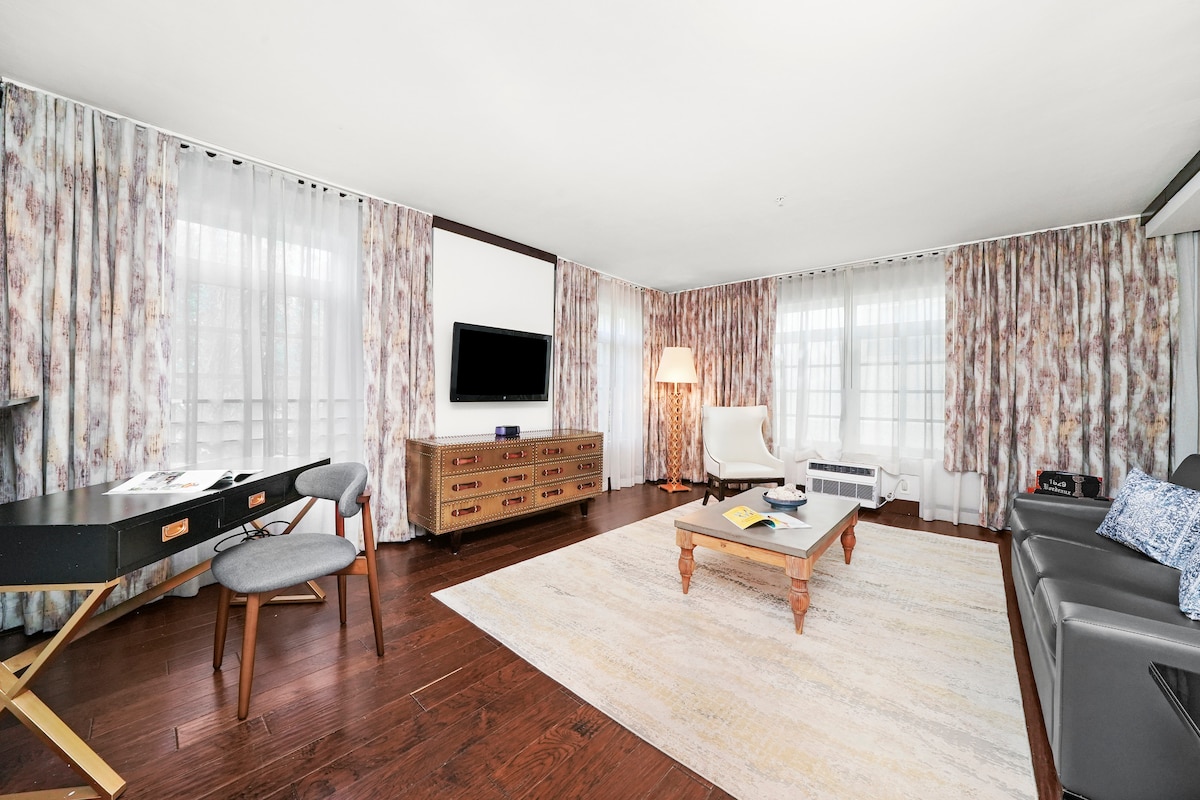 Miami Beach Studio