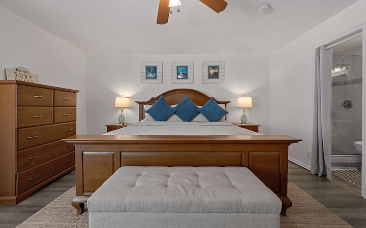 King bedroom with blackout shades for good sleep