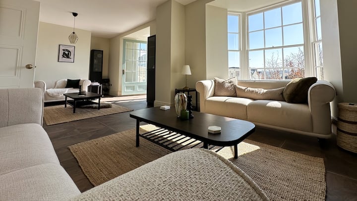 Family Getaway By Great Orme W/ Cinema Room - Llandudno