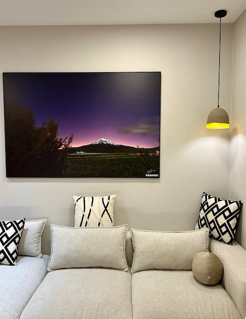 16th Floor Luxury Apartment • Best View in Quito