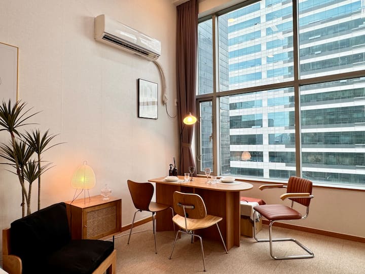 Elegant Duplex Loft Connected to Hongdae STN