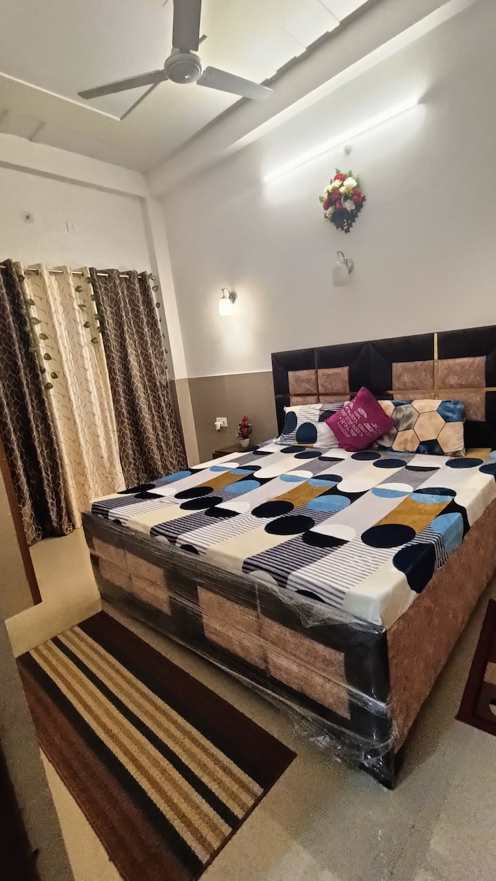 საძინებელი 1