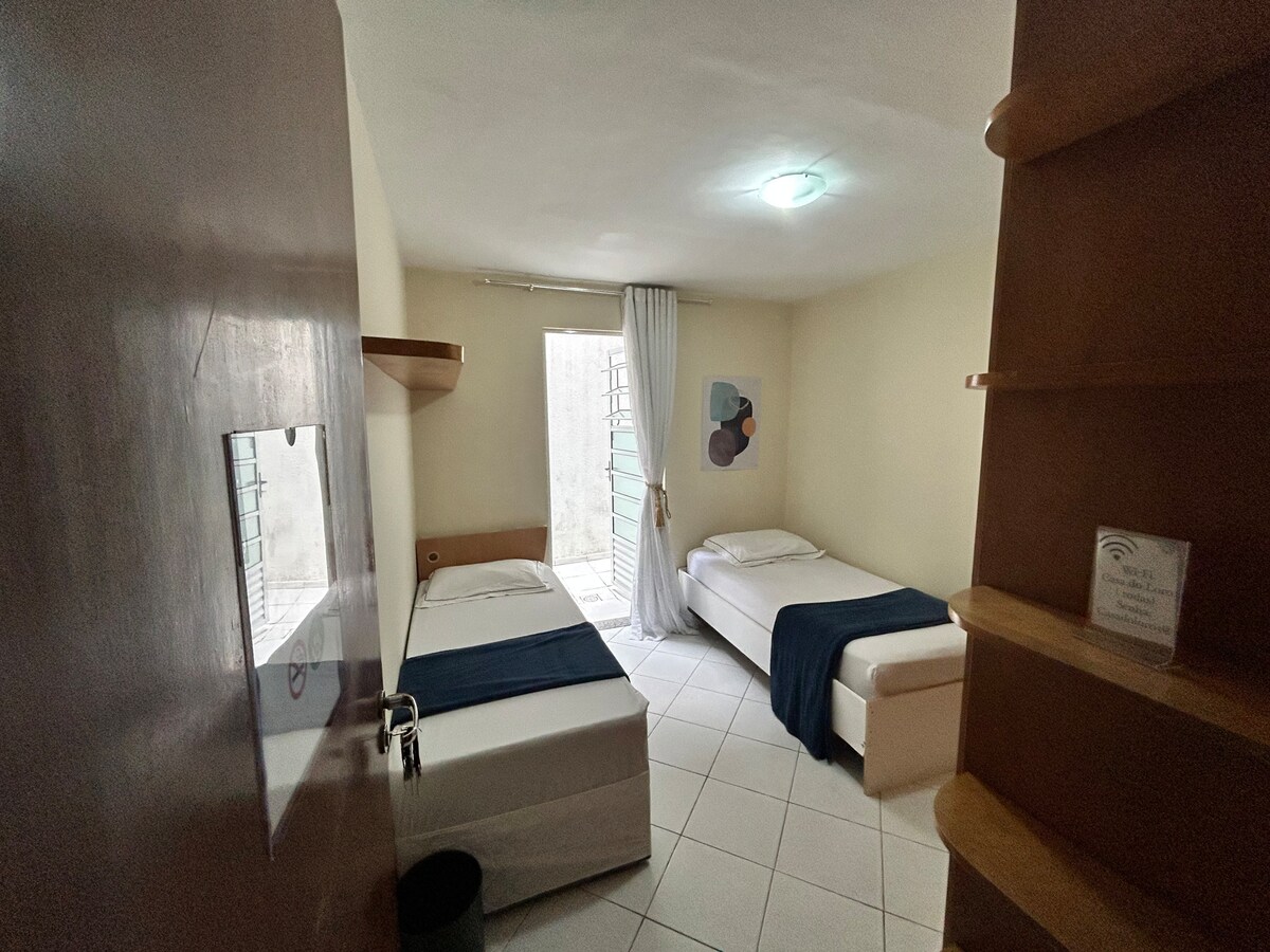 Ambienti i dhomës së gjumit