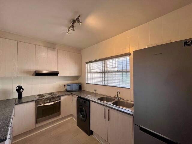 Lions Head View Apartment gallery image 4