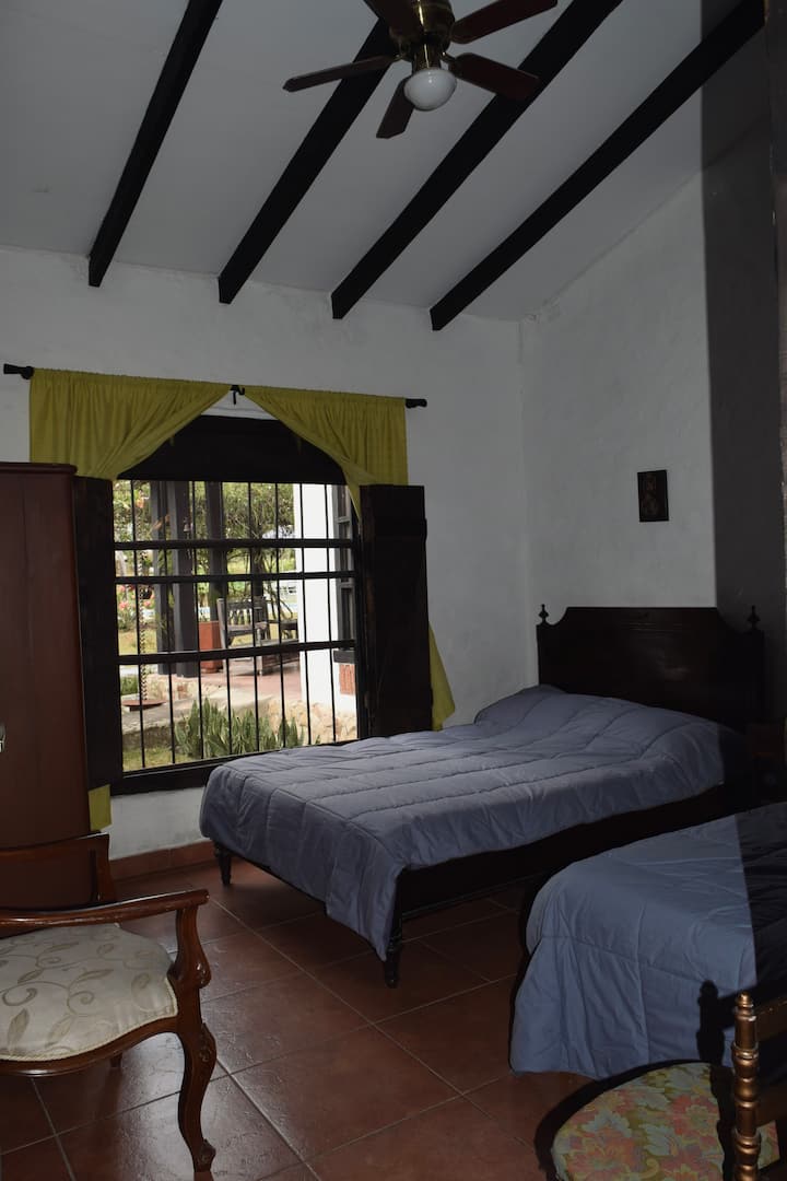 საძინებელი 1