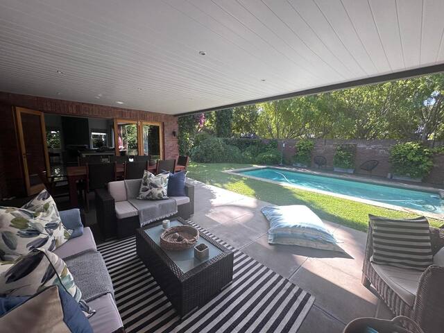 5 on Hawthorne Tokai gallery image 2