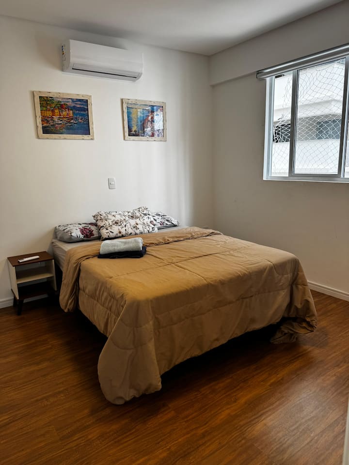 غرفة النوم 1