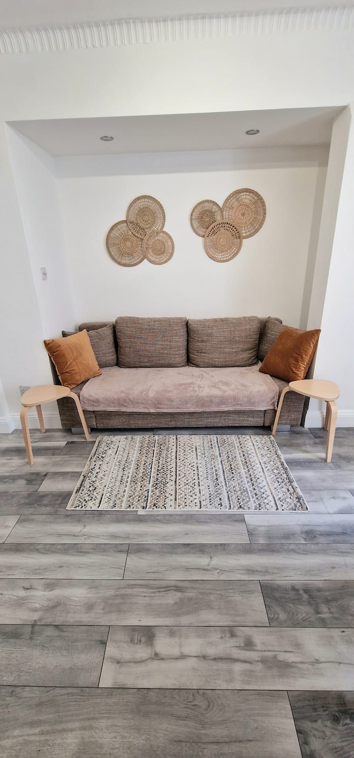 Cosy Central 2 En- Suite Bedrooms Apartment - Hastings