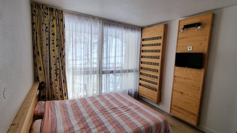 Popular Airbnb listing: 3-person studio, at the foot of the slopes (100 m) in Villard De Lans