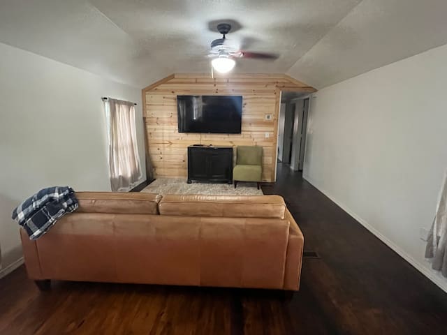 Reel 'Em Inn & RV managed Airbnb listing 2