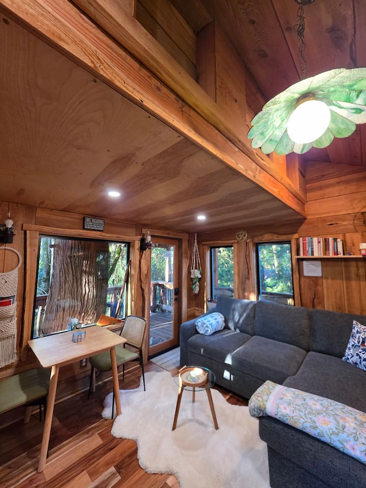 Kalptaru Treehouse  Retreat - Woodinville, WA