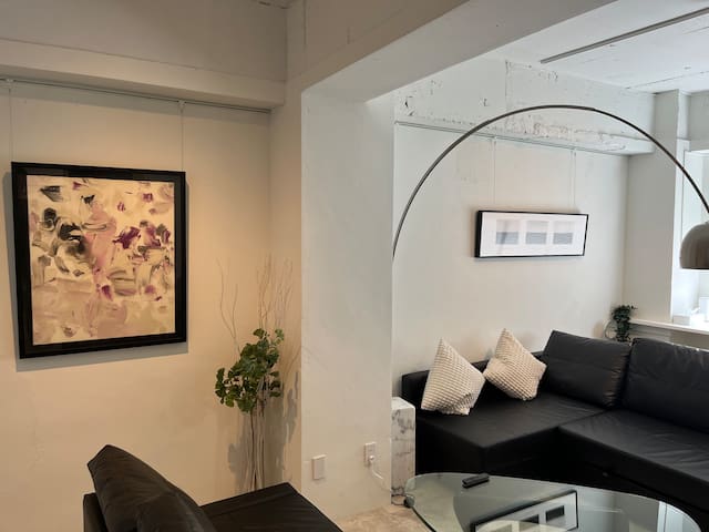 4F,Full renovated HQ stylish 2BR,spacious 50㎡ gallery image 2