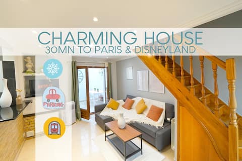 Between Paris & Disneyland - Parking included