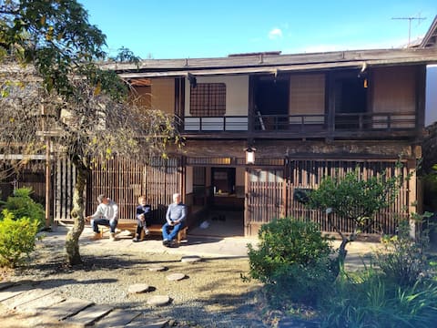 A spacious, 221-year-old private house in the center of Tsumagojuku!