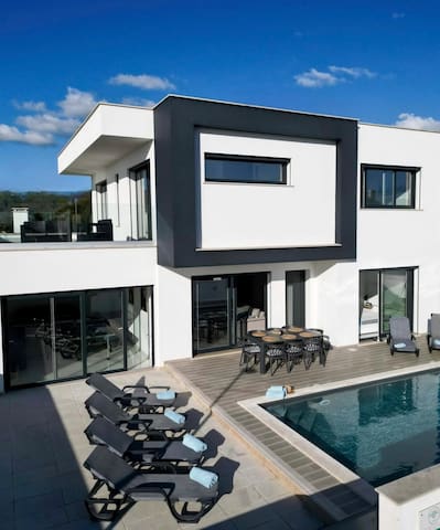 Atlantica One – Luxury and unique with ocean view