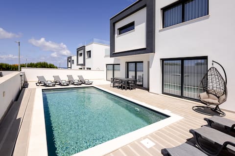 Atlantica One: Ocean View, Pool & Sunset