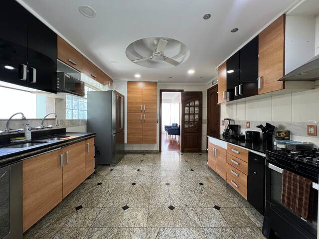 Cobertura 150m da Praia | AC, Piscina + Wifi gallery image 4