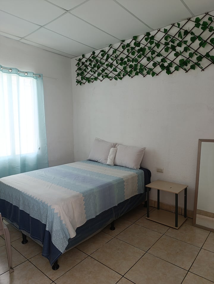 غرفة النوم 1