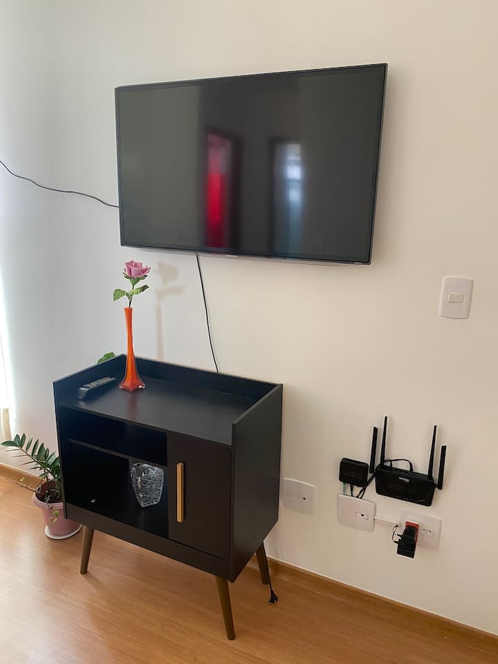 Apartamento- Avenida Olívia Flores Próximo A Uesb - Vitória da Conquista