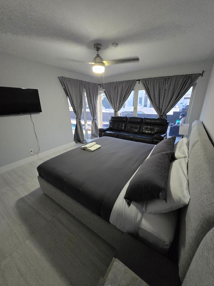 Cama KIng con baño completo