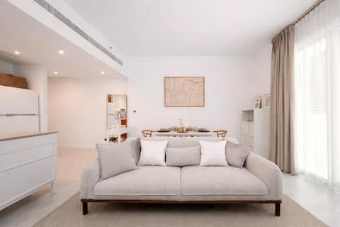 Top Airbnb: 1 BR La Vie | Private beach | JBR | Dubai Marina in Dubai Marina