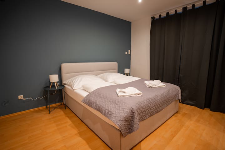 غرفة النوم 2