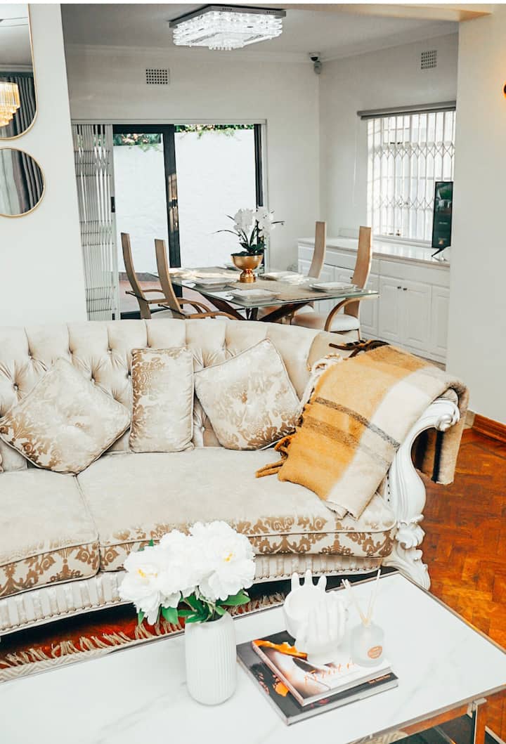 Clouds 52 Boutique-entire House - Johannesburg