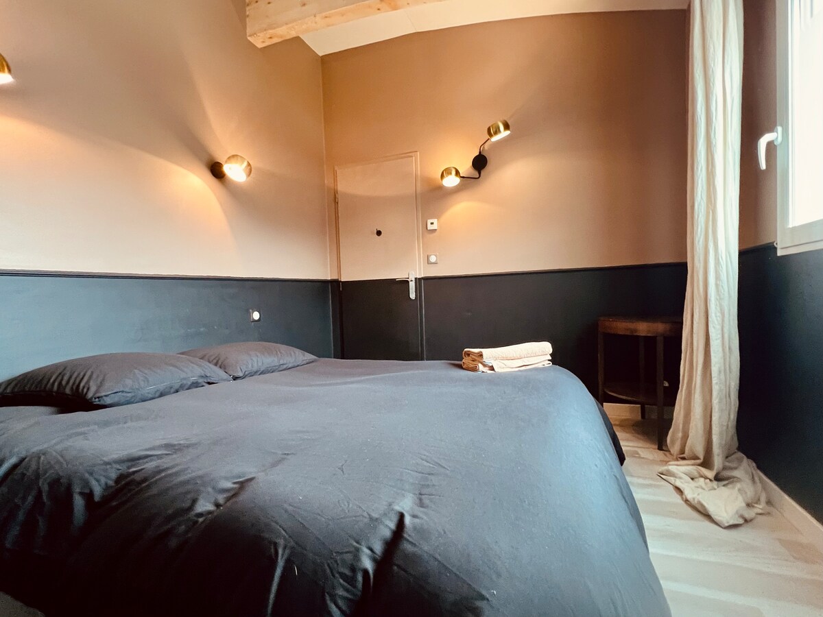 غرفة النوم 2