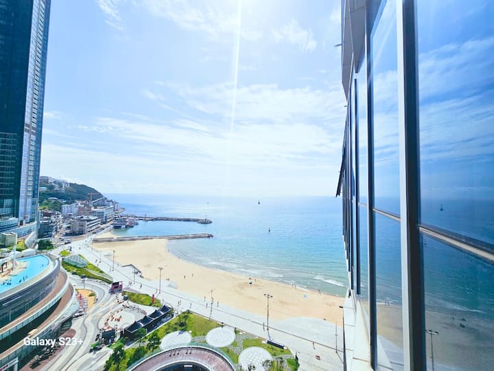 Cama king grande. 1 cama
Cama tamaño queen. 1 cama