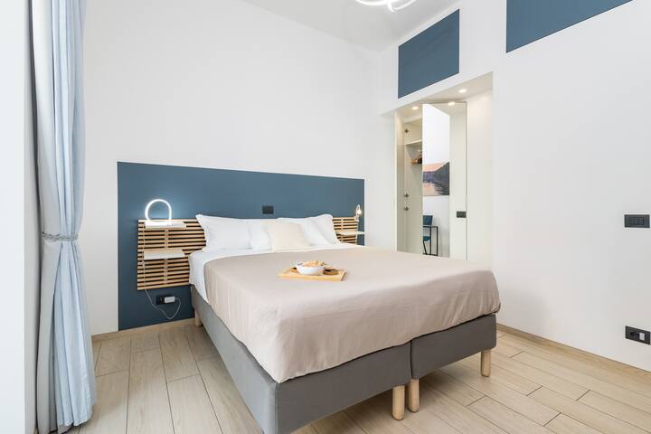 Colosseo/Monti.8 posti letto divisibile in 2 unità