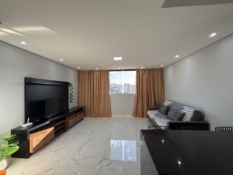 Central apartment 3 bedrooms+A/C +garage+ elevator+Wi-Fi