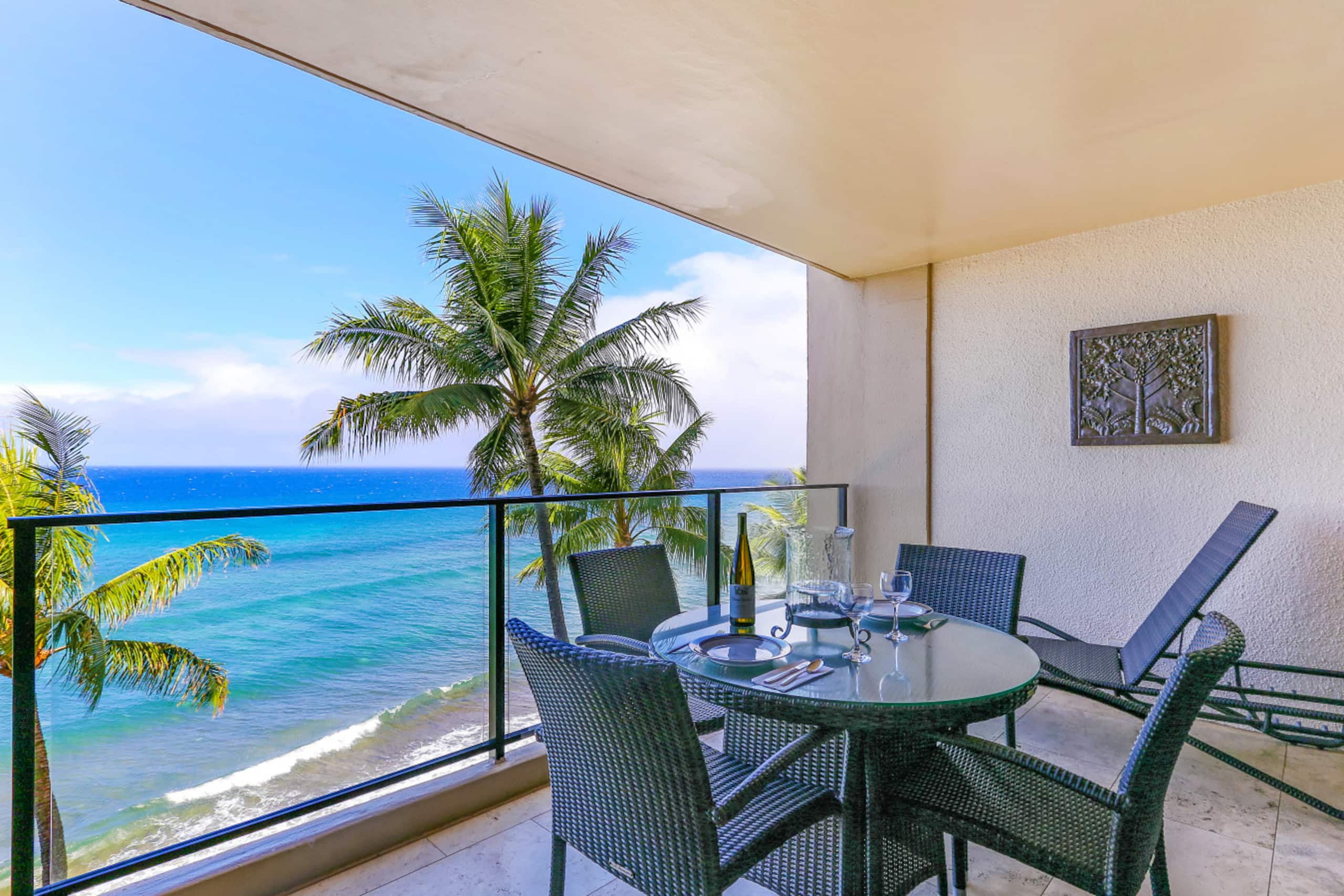 Condo in Lahaina · ★4.97 · 1 bedroom · 2 beds · 1 bath - Image 18