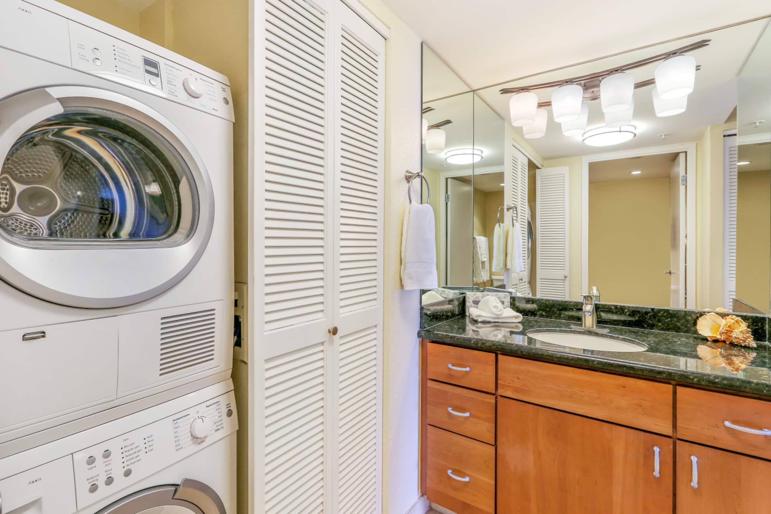 Condo in Lahaina · ★4.97 · 1 bedroom · 2 beds · 1 bath - Image 16