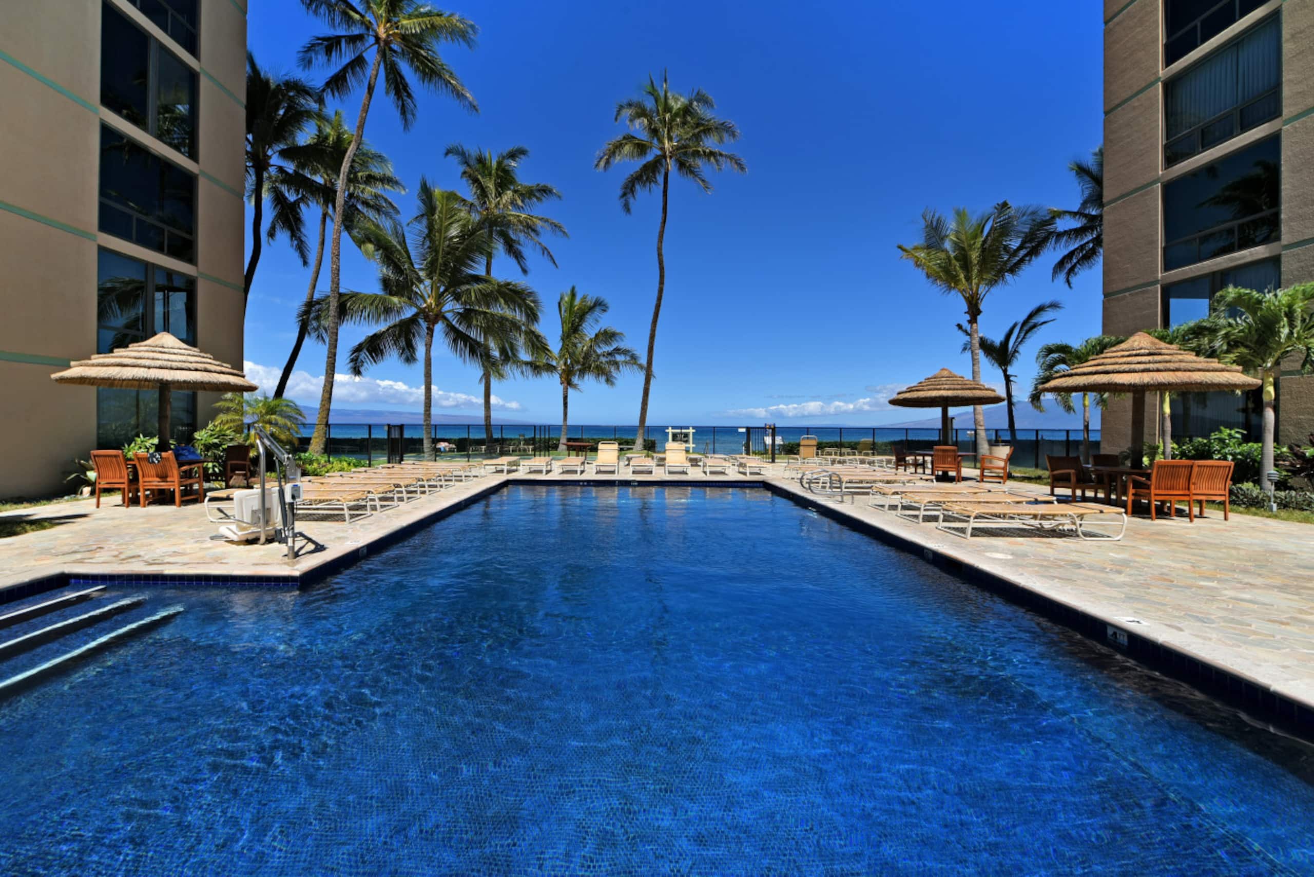 Condo in Lahaina · ★4.97 · 1 bedroom · 2 beds · 1 bath - Image 28