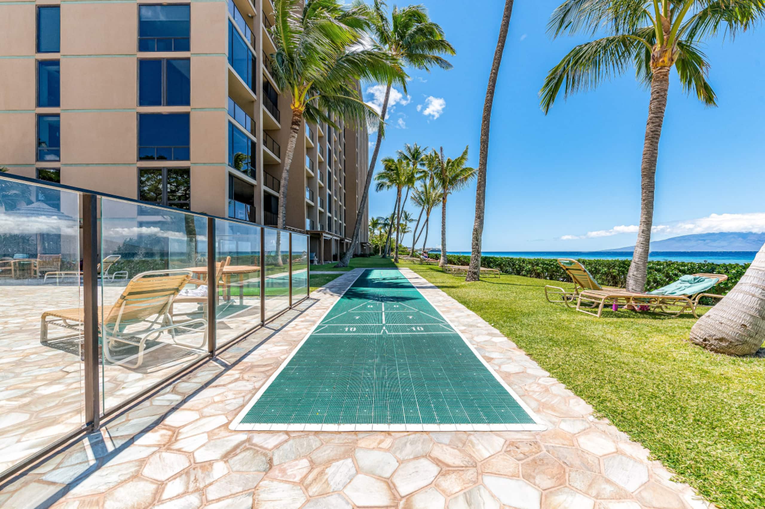 Condo in Lahaina · ★4.97 · 1 bedroom · 2 beds · 1 bath - Image 38