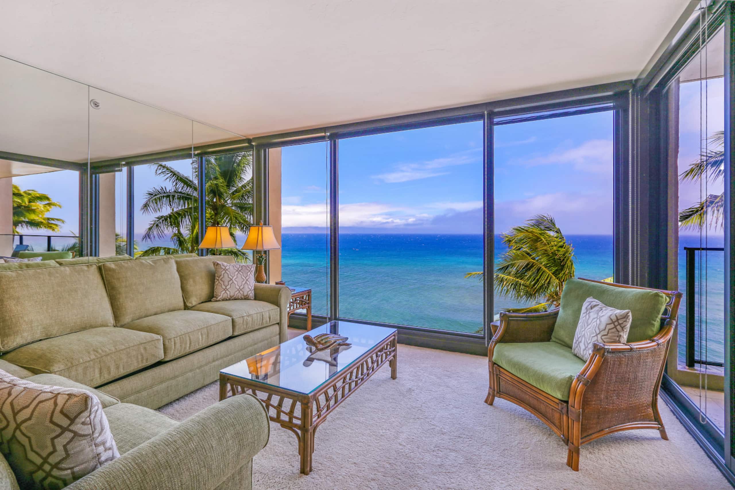 Condo in Lahaina · ★4.97 · 1 bedroom · 2 beds · 1 bath - Image 3