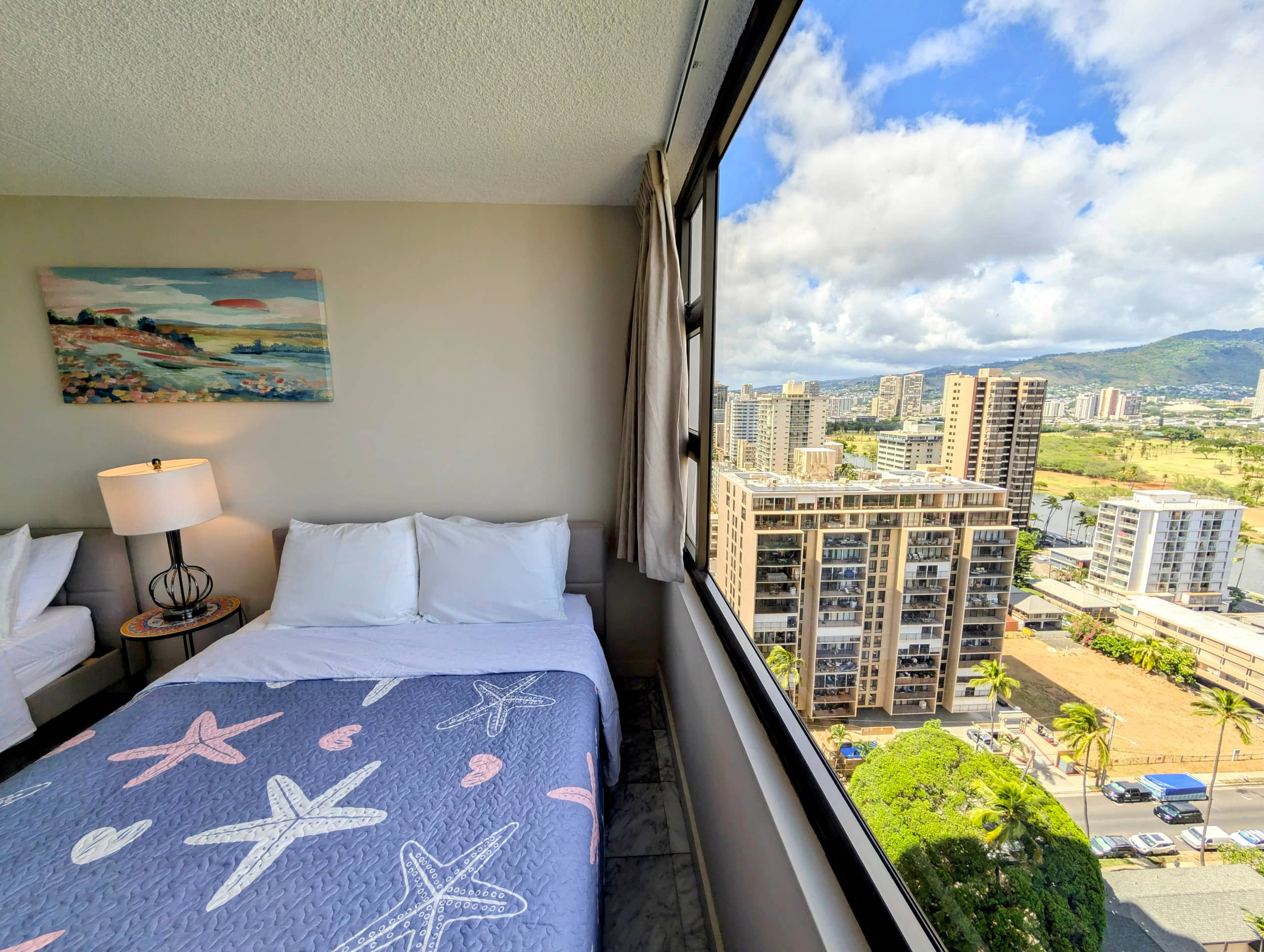 Condo in Honolulu · ★4.97 · 1 bedroom · 3 beds · 1 private bath - Image 13