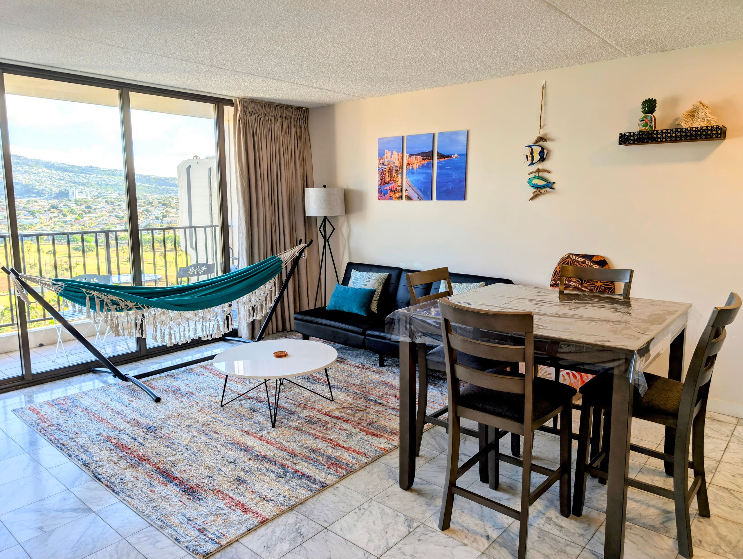 Condo in Honolulu · ★4.97 · 1 bedroom · 3 beds · 1 private bath - Image 3