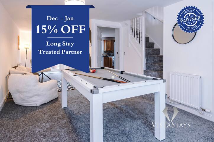 Long Stay | 5 Doubles • PS4 • Driveway Parking