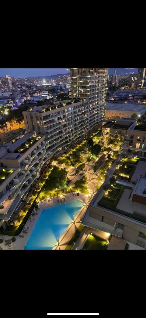 Apartment with a pool in the perfect compound