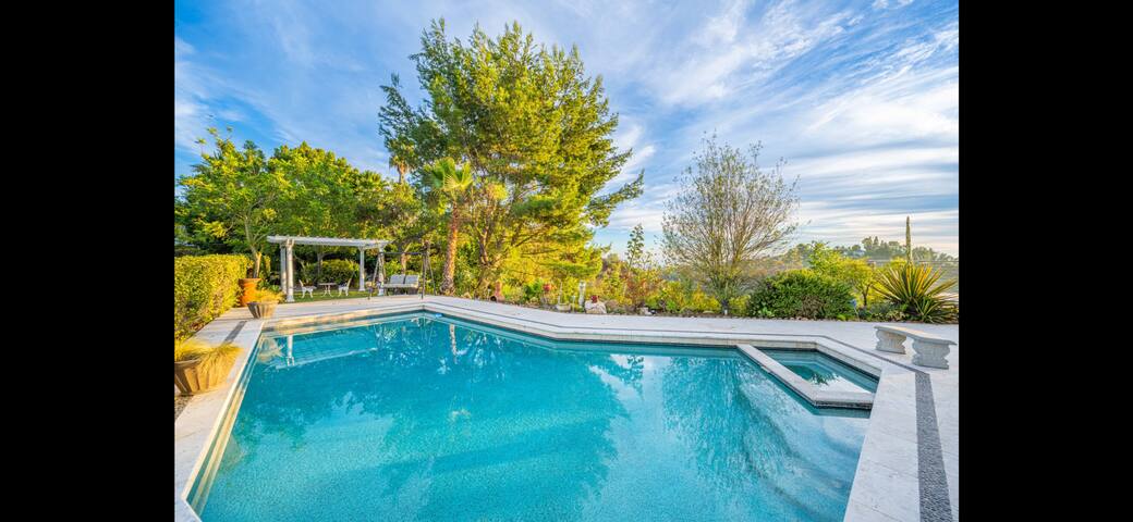 Private Bel Air Estate w/ Pool 5 Mins From Sunset gallery image 4