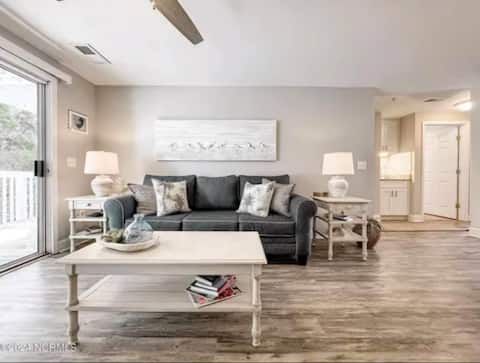 Popular Airbnb listing: Sunrise Tides on Kure Beach in Kure Beach