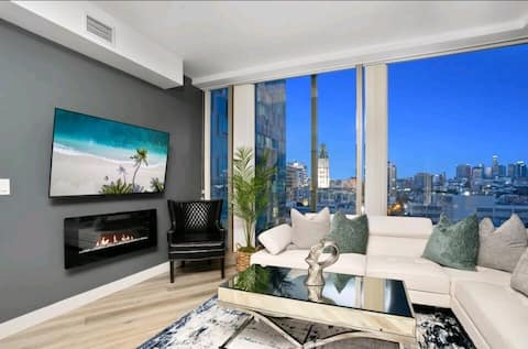 Extraordinary 2BR Suite by DTLA