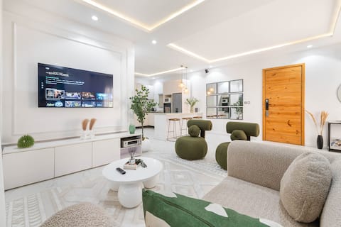 Luxury house w/exclusive rooftop at lekki phase 1