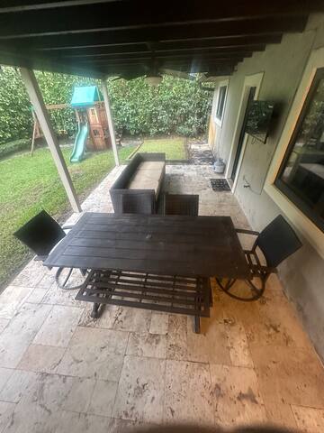 New urban 3 bedroom 2 bath. gallery image 4