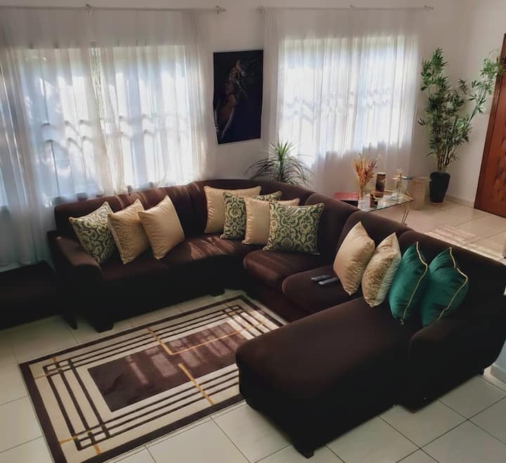 Casa Grande Com Piscina Para 18 Pessoas! - Balneário Camboriú