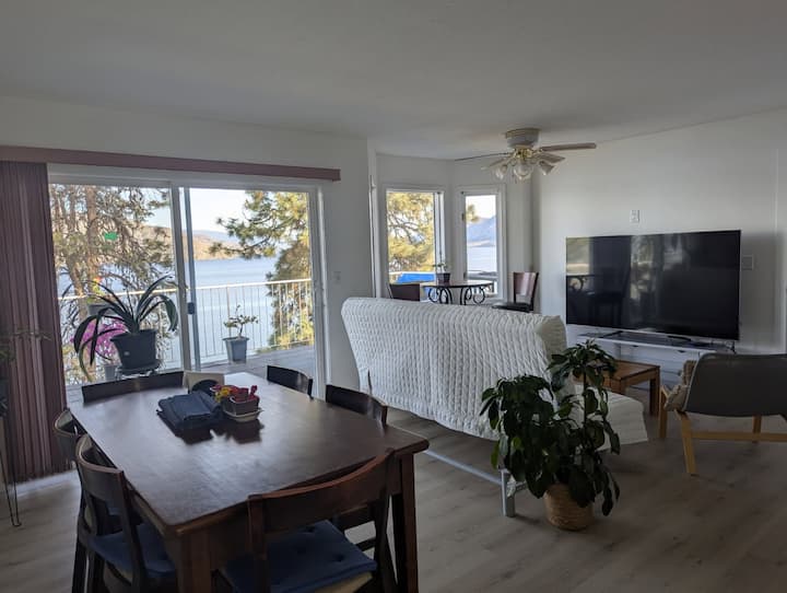 Bring Life Idyllic Haven - Peachland